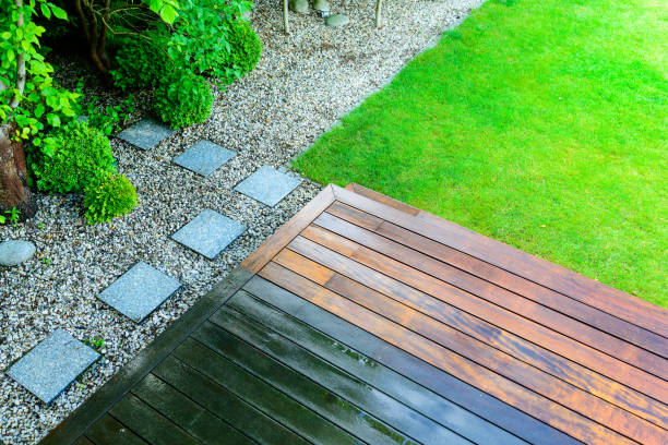 Best Sidewalk and Walkway Cleaning  in Bell Nyon, CA